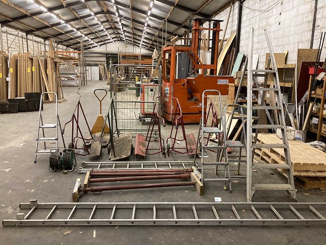 Doe-het-zelf materialen - afbeelding 1 van  15