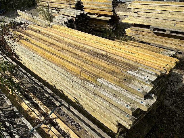 Doka h20 houten bekistingligger 56x245cm - afbeelding 1 van  2