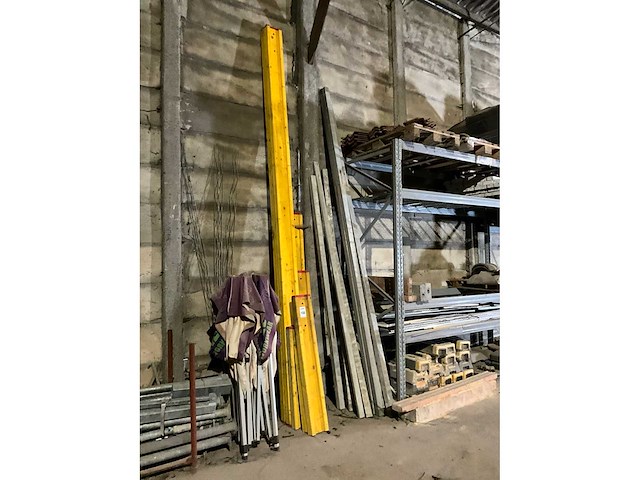 Doka partij steunbalken en metsersprofielen - afbeelding 2 van  2