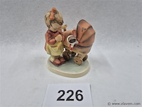 Doll mother - afbeelding 1 van  3