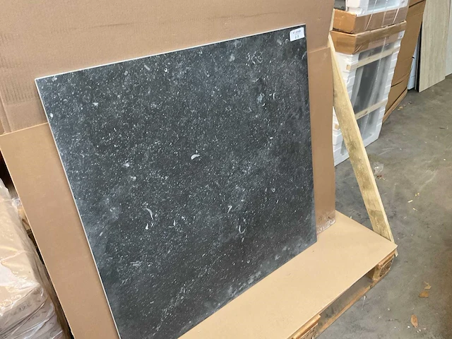 Dom vibes dark 90x90 cm tegel 64,8 m² - afbeelding 3 van  3