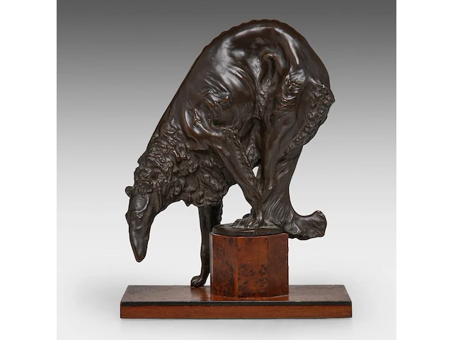 Domien ingels (1881-1946), barzoi, patinated bronze on a burr wood base, by vindevogel foundry 26.5 cm. (10.42 in.) - afbeelding 2 van  8