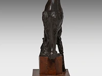 Domien ingels (1881-1946), barzoi, patinated bronze on a burr wood base, by vindevogel foundry 26.5 cm. (10.42 in.) - afbeelding 5 van  8