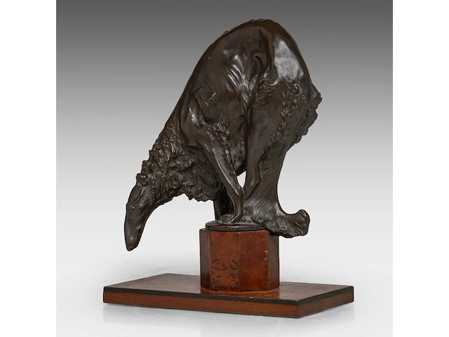 Domien ingels (1881-1946), barzoi, patinated bronze on a burr wood base, by vindevogel foundry 26.5 cm. (10.42 in.) - afbeelding 6 van  8