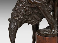 Domien ingels (1881-1946), barzoi, patinated bronze on a burr wood base, by vindevogel foundry 26.5 cm. (10.42 in.) - afbeelding 7 van  8