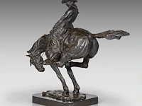 Domien ingels (1881-1946), 'bronco', patinated bronze on a marble base h 41 cm. (16.14 in.), with base 44 cm. (17.32 in.) - afbeelding 3 van  8