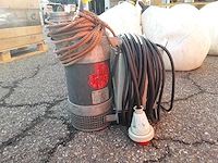 Dompelpomp - brandweermateriaal - afbeelding 2 van  2