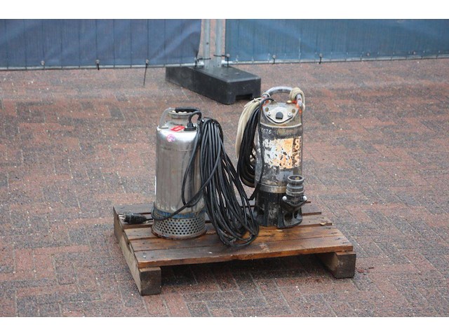 Dompelpomp elektrisch - afbeelding 1 van  1
