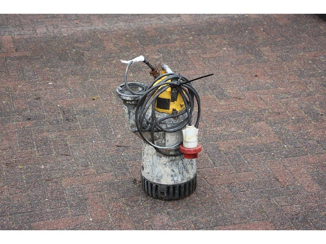 Dompelpomp elektrisch - afbeelding 1 van  1