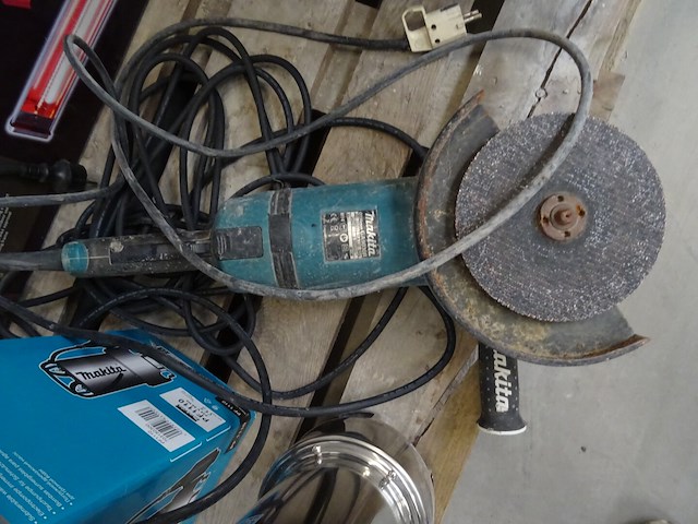 Dompelpomp + haakse slijper makita - afbeelding 3 van  4
