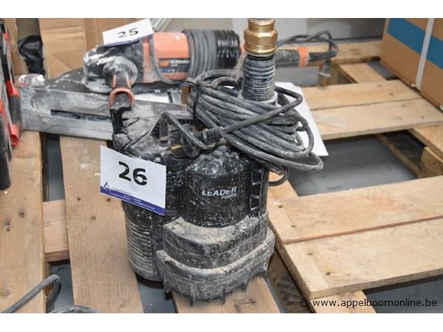 Dompelpomp, leader pumps, vertigo 300, 300w, 230v, werking niet gekend - afbeelding 1 van  3