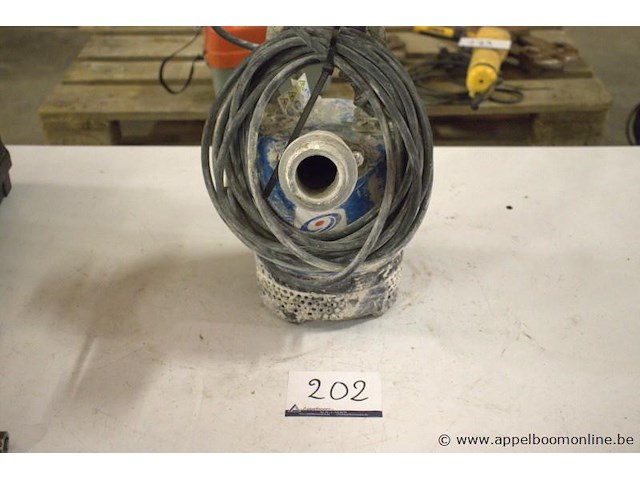 Dompelpomp tsurumi lb 480-52 - afbeelding 1 van  3