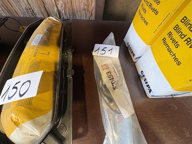 Donderdelen stack - afbeelding 1 van  3