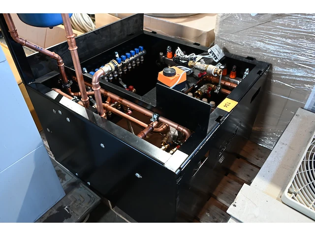 Doorstroominstallatie sanitair warm water - afbeelding 1 van  7