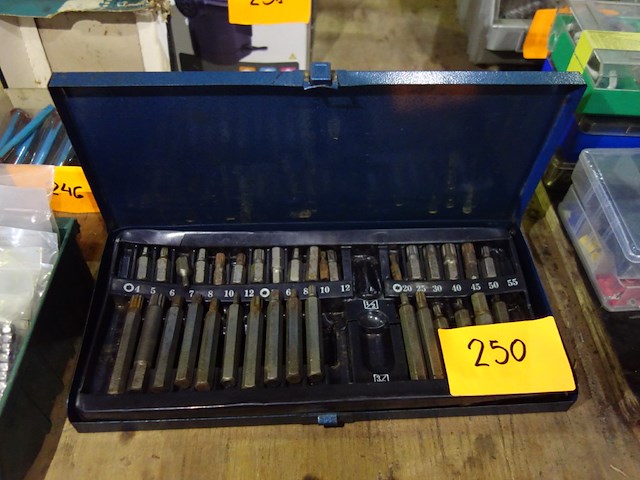 Doos bitsen - afbeelding 1 van  1