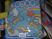 Doos div borstels, douchekapjes en gordijnen - afbeelding 4 van  5