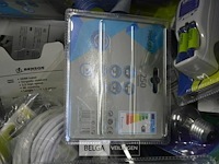 Doos div hdmi kabels, batterijen en led lampen - afbeelding 3 van  9