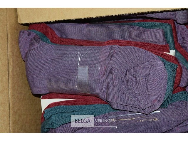 Doos div kousen - afbeelding 2 van  3