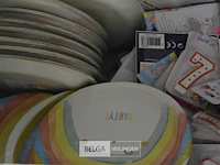 Doos div verjaardagskaarsen en bordjes - afbeelding 3 van  4