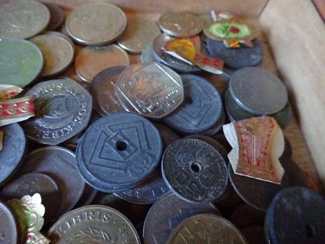 Doos diverse munten - afbeelding 2 van  2