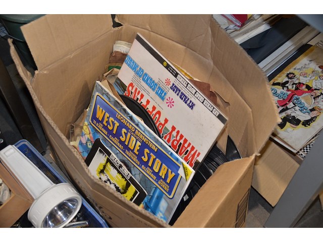 Doos diverse platen - afbeelding 1 van  2