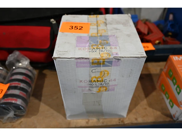 Doos haken voor dakpanen inox - afbeelding 1 van  1
