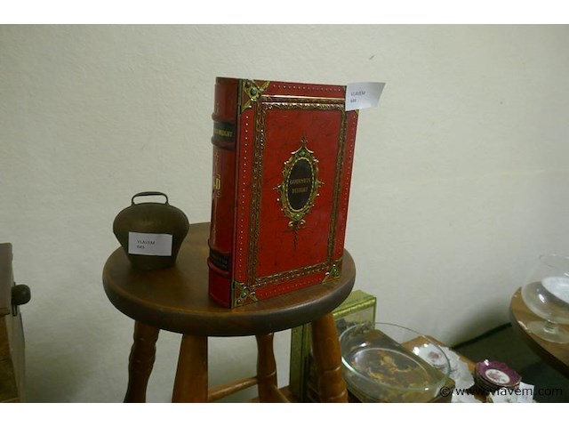 Doos in vorm van boek - afbeelding 1 van  1