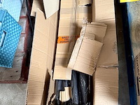 Doos, inh. 8 stuks, luxe paraplu's, bedrukt met ginion group - afbeelding 1 van  3