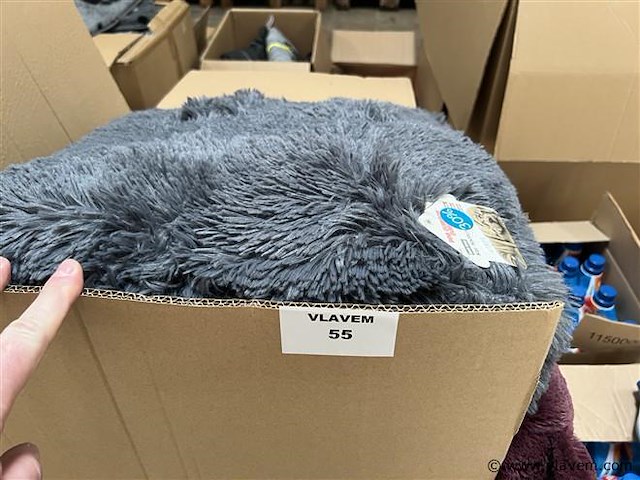 Doos, inh. div. huisdieren toebehoren - afbeelding 1 van  2