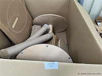Doos, inh. div. krabpaal onderdelen - afbeelding 1 van  2