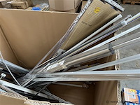 Doos, inh. div. profielen en rails - afbeelding 3 van  3