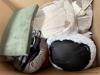 Doos, inh. partij div. huisdieren kussens - afbeelding 2 van  2