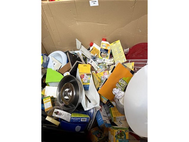 Doos, inh. partij div. huisdieren toebehoren, tuinproducten enz. - afbeelding 1 van  4