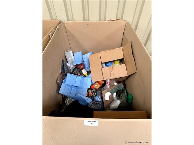 Doos, inh. partij div. huisdieren toebehoren - afbeelding 1 van  4