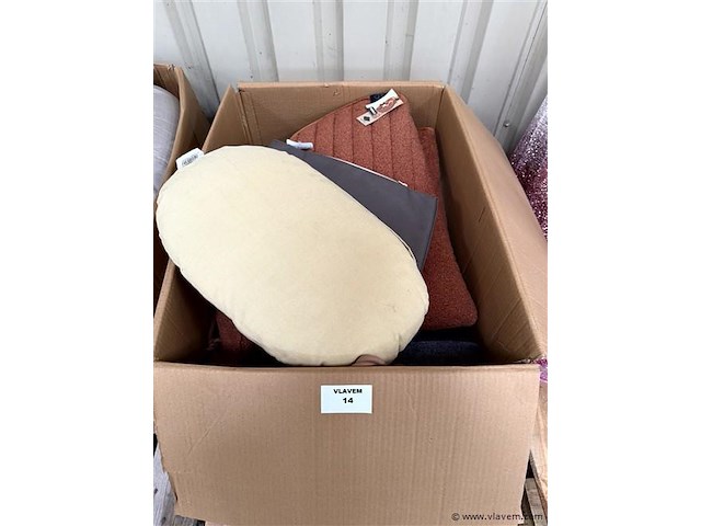 Doos, inh. partij div. huisdieren toebehoren - afbeelding 1 van  2