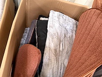 Doos, inh. partij div. huisdieren toebehoren - afbeelding 2 van  2