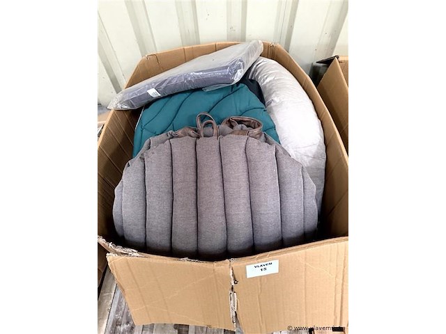 Doos, inh. partij div. huisdieren toebehoren - afbeelding 1 van  1