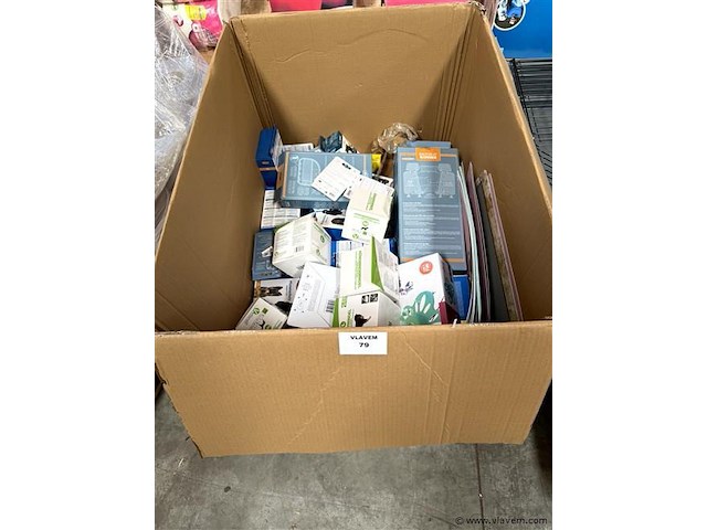 Doos, inh. partij div. huisdieren toebehoren - afbeelding 1 van  3