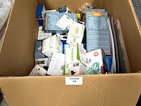 Doos, inh. partij div. huisdieren toebehoren - afbeelding 1 van  3