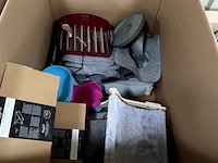 Doos, inh. partij div. huisdieren toebehoren - afbeelding 1 van  2