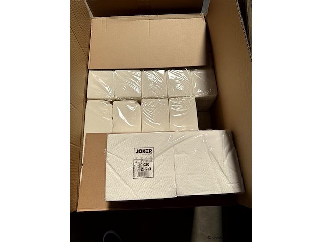 Doos, inh. partij servetten, get. joker, afm. 30x30 - afbeelding 1 van  1