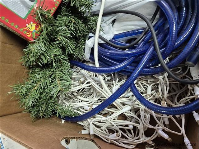 Doos kerstattributen - afbeelding 2 van  3