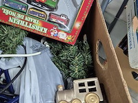 Doos kerstattributen - afbeelding 3 van  3