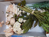 Doos kunstbloemen - afbeelding 3 van  3