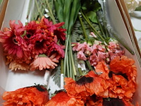 Doos kunstbloemen - afbeelding 2 van  3