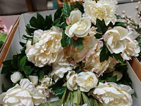 Doos kunstbloemen - afbeelding 2 van  3