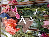Doos kunstbloemen - afbeelding 3 van  3