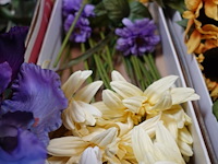 Doos kunstbloemen - afbeelding 1 van  2