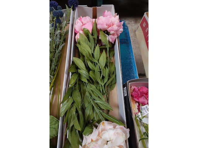 Doos kunstbloemen - afbeelding 3 van  3