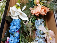 Doos kunstbloemen - afbeelding 2 van  3